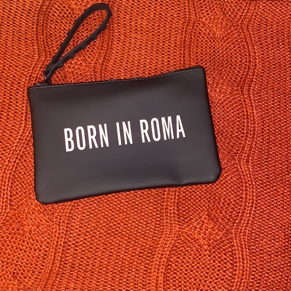 Valentino small clutch :wristlets - Picture 3 of 5